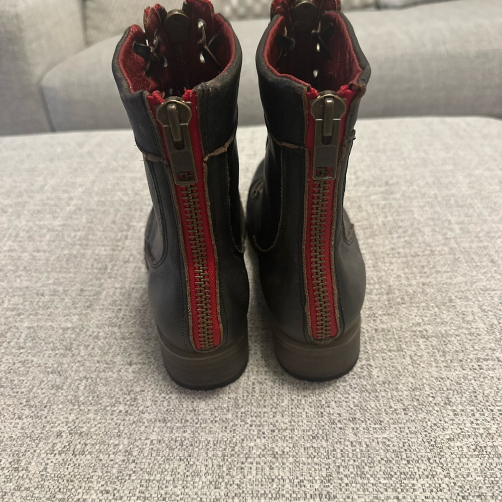 Freebird Women's Black Distressed Leather Lace-Up Ankle Boots with Red Trim - Picture 5 of 7
